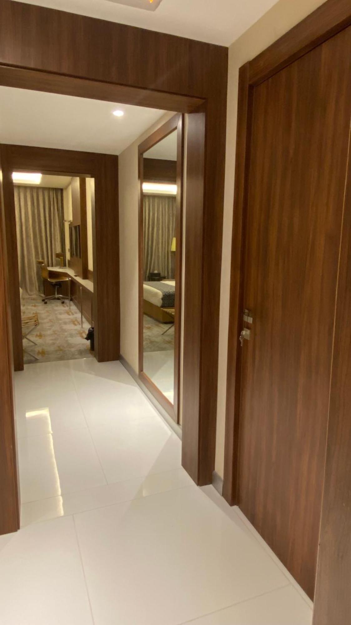 Royal Vista Hotel ‘Ibrī Buitenkant foto
